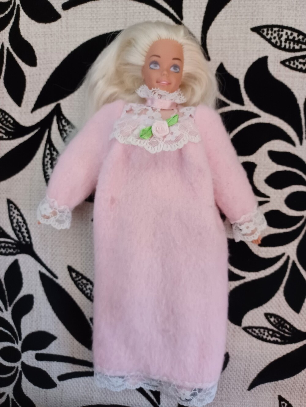 Vintage 1993‎ Bedtime Barbie Fashion Doll In Pink Nightgown Toy Collectible - Picture 2 of 6